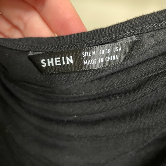 black crop top - Picture 3 of 3